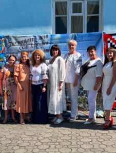 У с. Іванівці Барської громади Жмеринського району пройшов обласний симпозіум художників «Мальована хата».