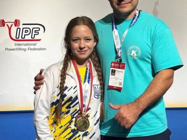 Вінничани Іван Чупринко та Марія Поступайло здобули «золото» на Чемпіонаті Європи з класичного жиму лежачи серед усіх вікових груп