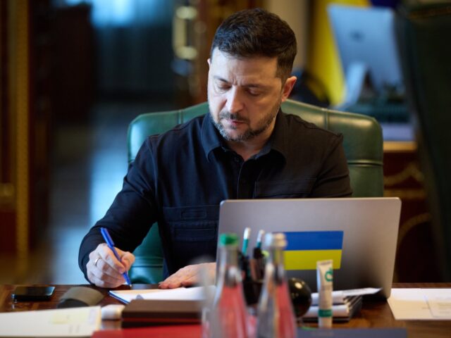 Говорив із Президентом Азербайджану Ільхамом Алієвим.