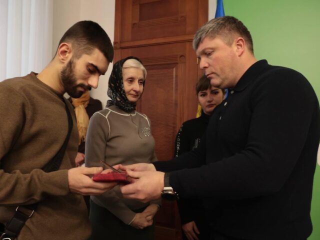 На Вінниччині родинам полеглих захисників вручили державні нагороди (посмертно)