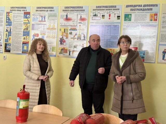 У Державному навчальному закладі «Браїлівський професійний ліцей» приєдналася до робочого візиту заступника директора Департаменту гуманітарної політики – начальника управління освіти Вінницької обласної військової адміністрації Тетяни Юшко та разом зустрілися із колективом.