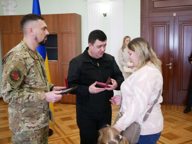 На Вінниччині вручили посмертні нагороди рідним полеглих Захисників України