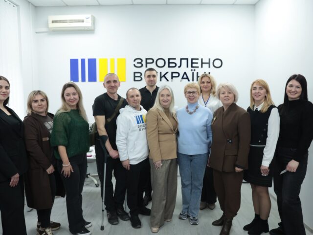 Начальниця ОВА Наталя Заболотна відвідала у Гайсині офіс «Зроблено в Україні» – простір, де державна підтримка створює можливості для розвитку