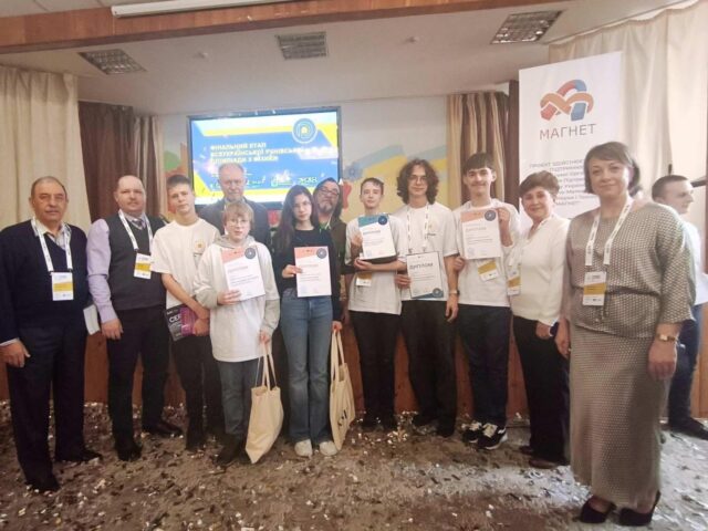 Переможці ІІІ етапу Всеукраїнської учнівської олімпіади з фізики – це справжня гордість Вінниччини та яскравий приклад того, що українська наука має надійне й талановите майбутнє.