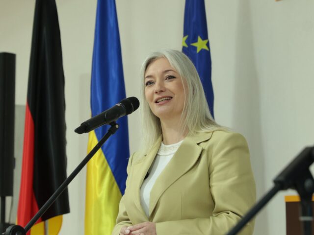 Нові можливості для студентів: у Вінницькому професійному коледжі сфери послуг запрацювали сучасні майстерні та STEM-лабораторія