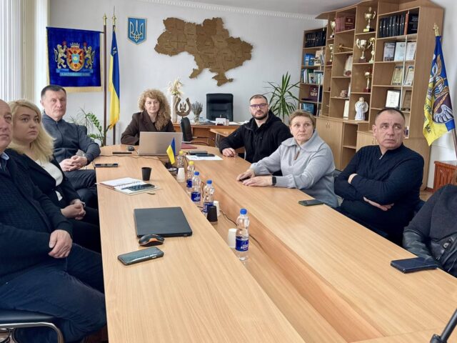 Начальниця Жмеринської районної військової адміністрації Цимбал Інна спільно з керівниками територіальних громад району долучилася в онлайн-режимі до Конгресу місцевих та регіональних влад при Президентові України.