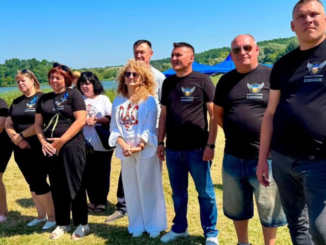 Перший фестиваль стійкості та відновлення для ветеранів війни і родин у Жмеринському районі запамʼятався вдячними обличчями ветеранів, їх родин та дітей.