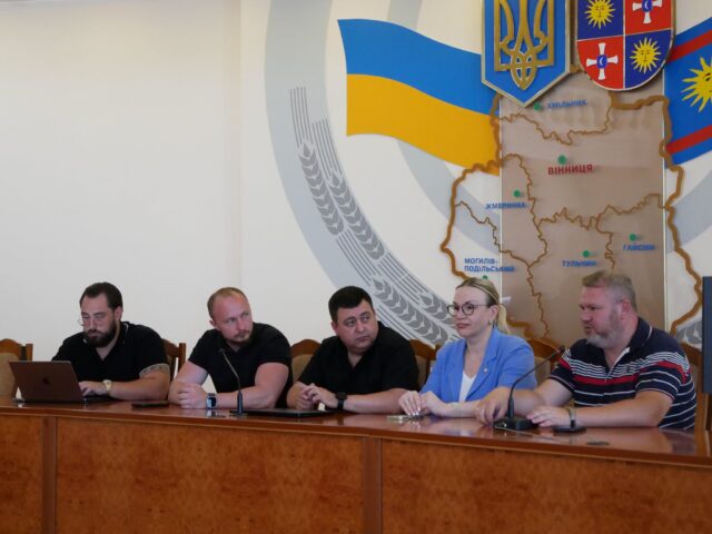 На Вінниччині обговорили розвиток волонтерського руху під час засідання Ради волонтерів при ОВА