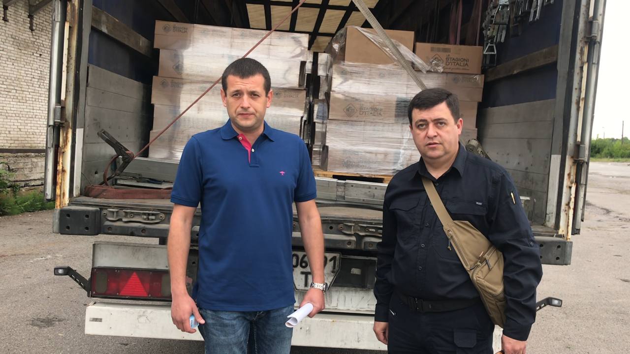8 тон макаронних виробів та 1600 медичних джгутів – на Вінниччину доставлено гуманітарний вантаж з Німеччини