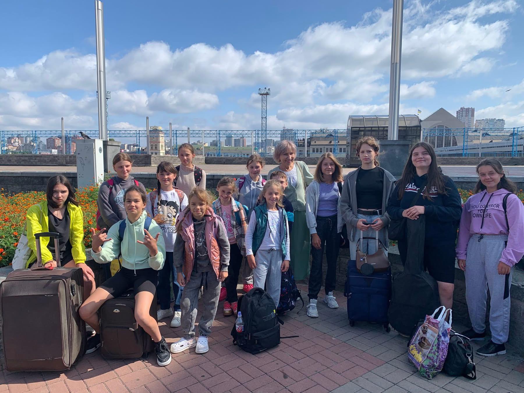 Ще 9дітей дітей, із Жмеринської та Станіславчицької громад району розпочали відпочинок в МДЦ «Артек» на VII зміні