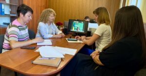 Про підсумки виконання місцевих бюджетів Вінницької області за І півріччя 2025 року, нові напрямки роботи Пенсійного фонду України, захист прав та свобод громадян. Виконання судових рішень говорили у ході онлайн – наради під головуванням першої заступниці начальника Вінницької обласної військової адміністрації Наталі Заболотної.