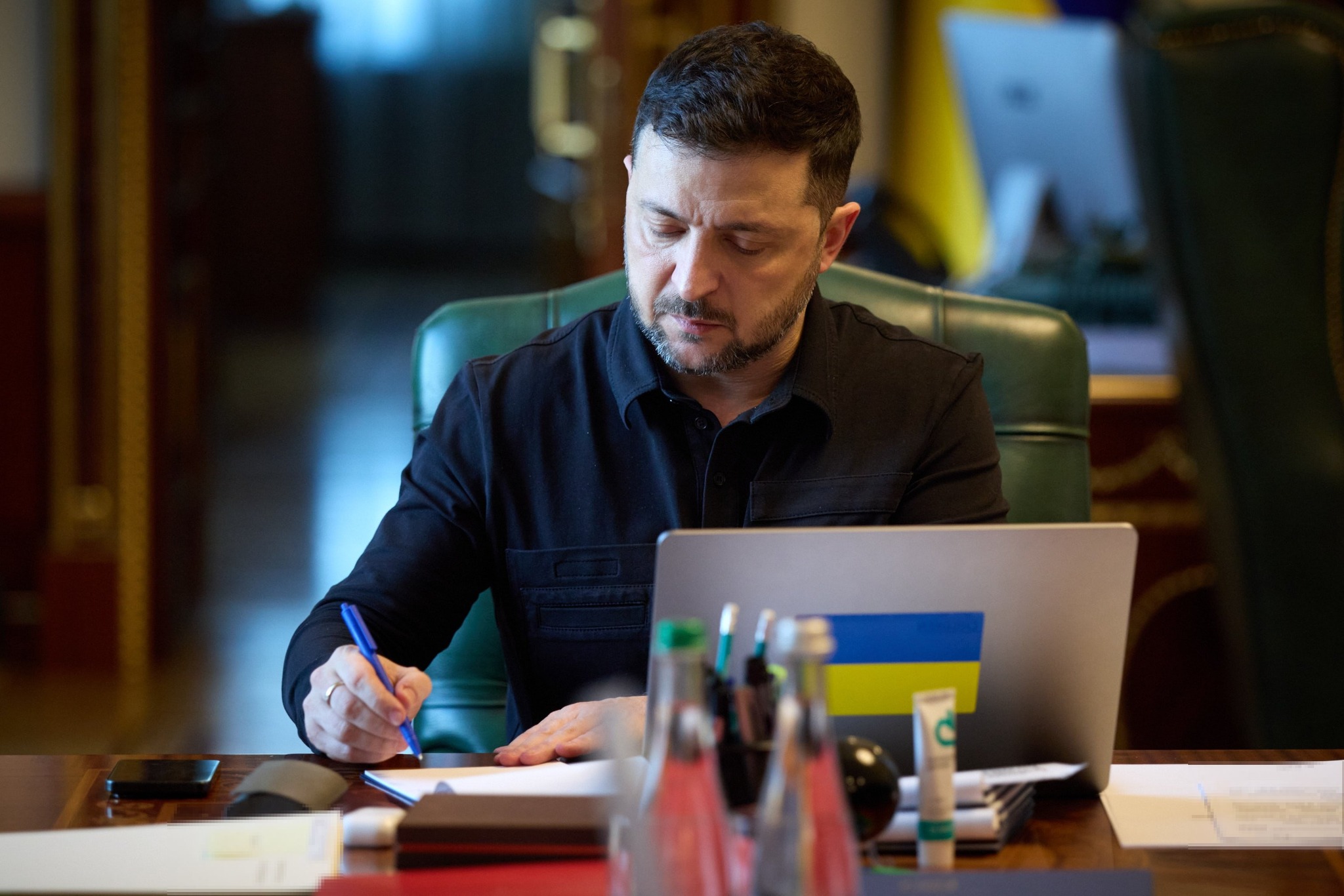 Говорив із Президентом Азербайджану Ільхамом Алієвим.