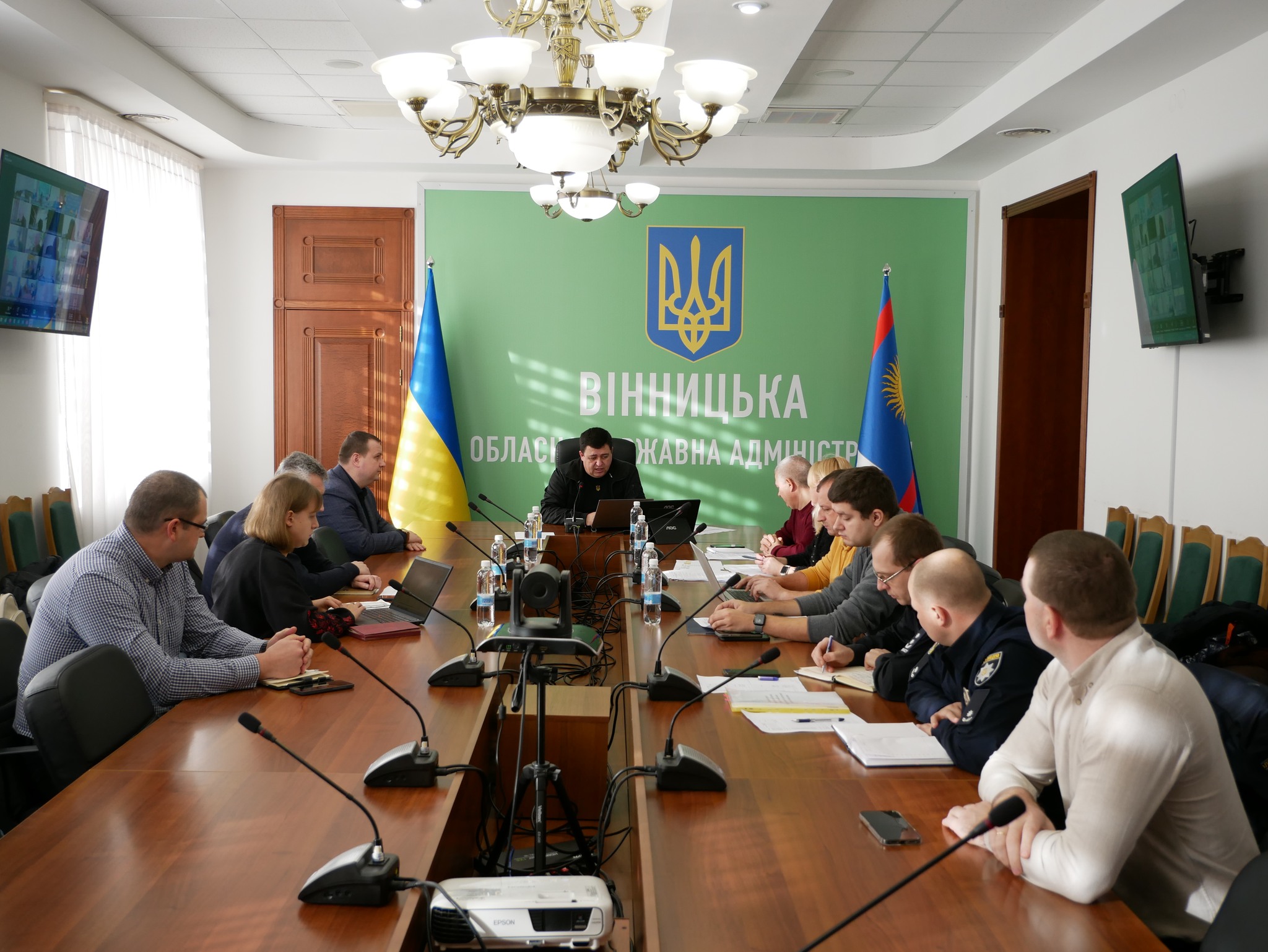 На Вінниччині обговорили забезпечення стабільного мобільного зв’язку в умовах відключень електроенергії