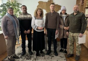 Трьом землякам – захисникам, які демобілізовані через складні наслідки поранень, вручили державні нагороди.