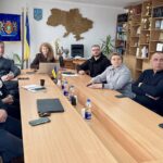 Начальниця Жмеринської районної військової адміністрації Цимбал Інна спільно з керівниками територіальних громад району долучилася в онлайн-режимі до Конгресу місцевих та регіональних влад при Президентові України.