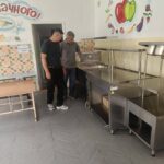 На виконання доручення начальника Жмеринської районної військової адміністрації Цимбал Інна здійснив робочий візит до Барського ліцею N4 Барський ліцей #4 в Барській громаді з метою оцінки готовності закладу до впровадження реформи шкільного харчування, яка набуде чинності з початком 2026/2027 навчального року
