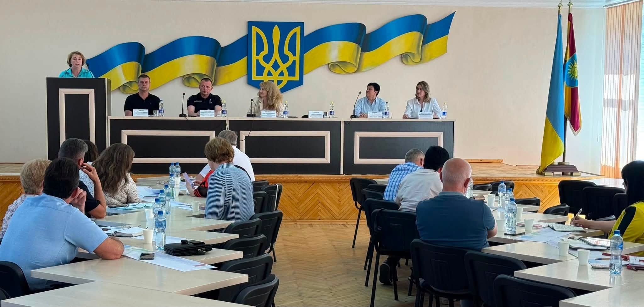 Організація з 1 вересня харчування усіх школярів від першого до одинадцятих класів потребує чіткої та скоординованої діяльності усіх структур, в тому числі і контролюючих, від яких залежатиме очікуваний процес.