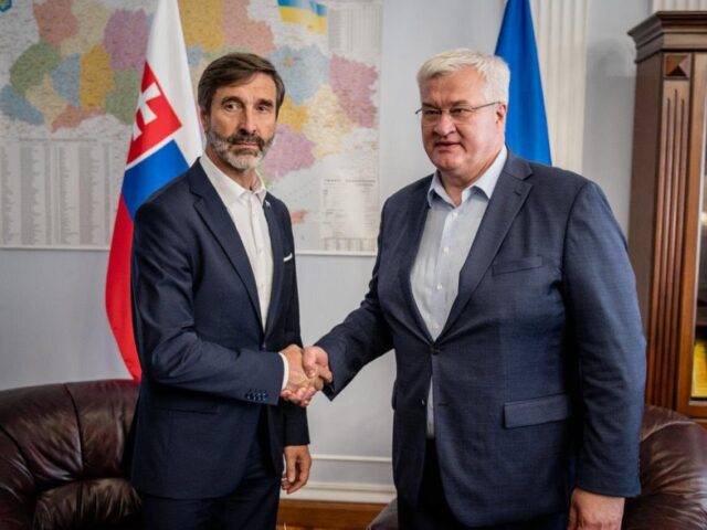 Міністр закордонних справ України Андрій Сибіга провів у Вінниці двосторонні переговори з міністром закордонних справ Словаччини Юраєм Бланаром