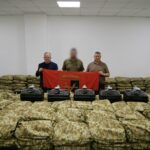 Для 32 окремої механізованої бригади передали 5 DJI Matrice 4T та 200 антитепловізійних плащів.
