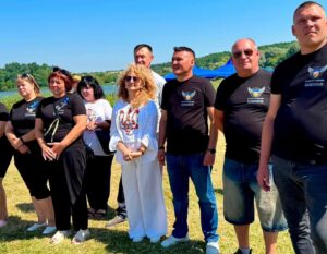 Перший фестиваль стійкості та відновлення для ветеранів війни і родин у Жмеринському районі запамʼятався вдячними обличчями ветеранів, їх родин та дітей.