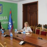 За дорученням начальниці ОВА Наталя Заболотна, її заступниця Ірина Коцюбівська провела робочу нараду з представниками структурних підрозділів, відповідальними за інформаційну діяльність.